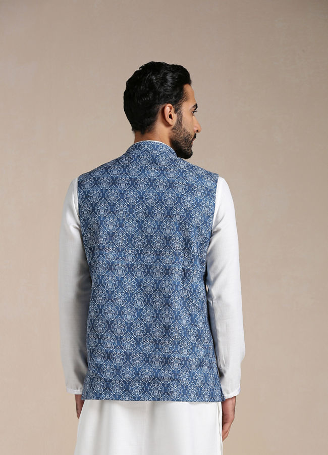 alt message - Manyavar Men Brilliant Blue Print Half Jacket image number 3